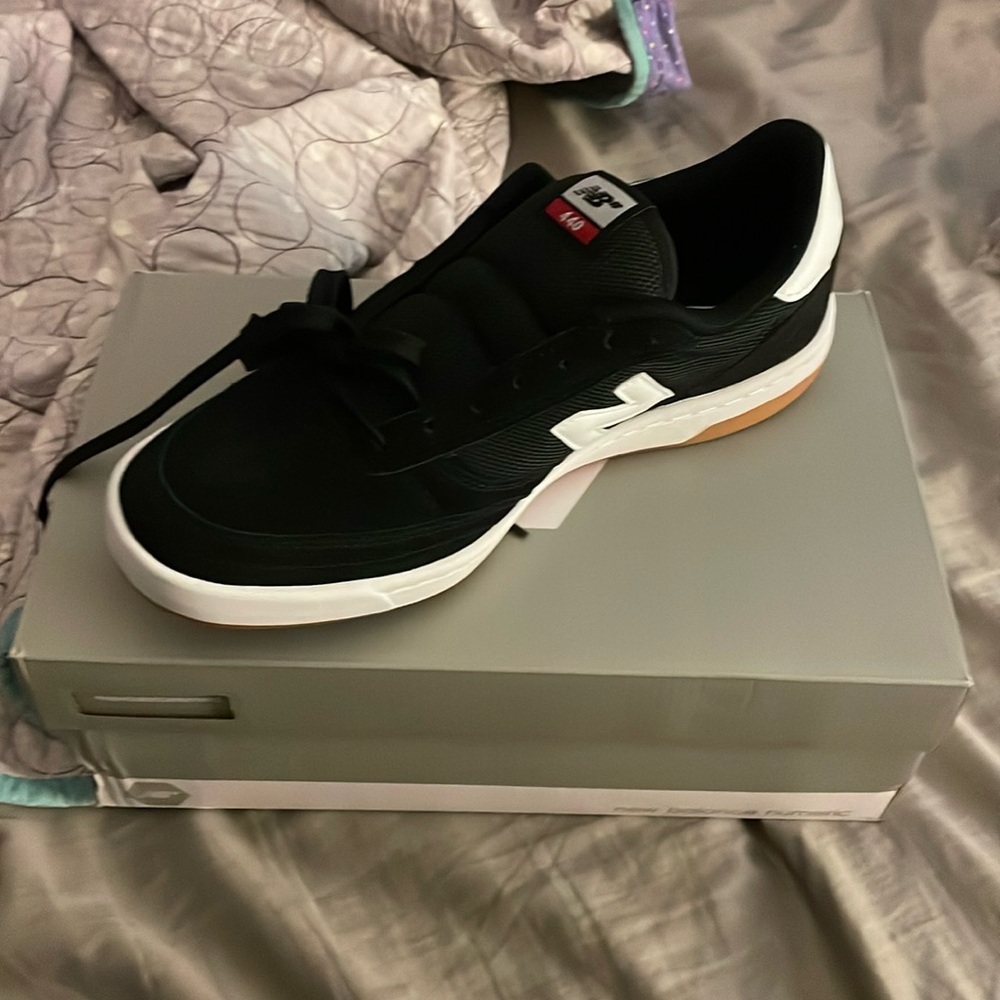 NWOT  New balance 440 Skate Sneakers
Men 9D women 10
